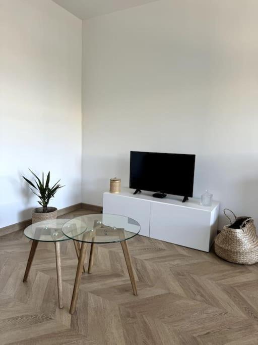 Appartement Neuf Avec Balcon Et Parking Prive Caen Exterior photo