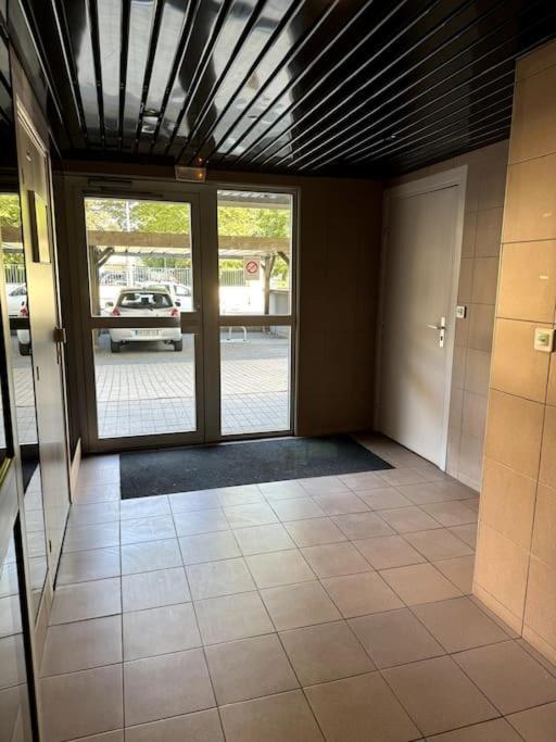 Appartement Neuf Avec Balcon Et Parking Prive Caen Exterior photo